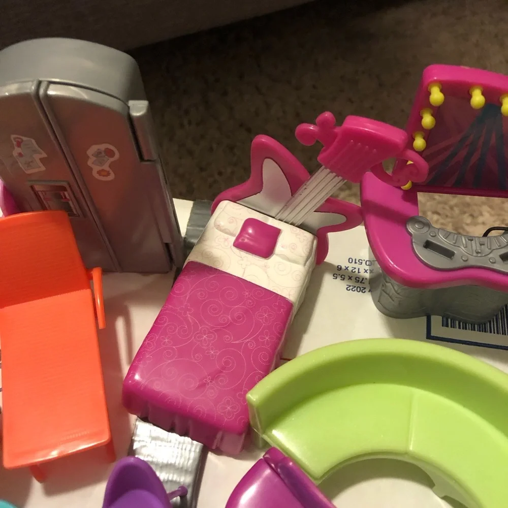 Random Polly Pocket Accessory Bundle - Picture 4 of 11